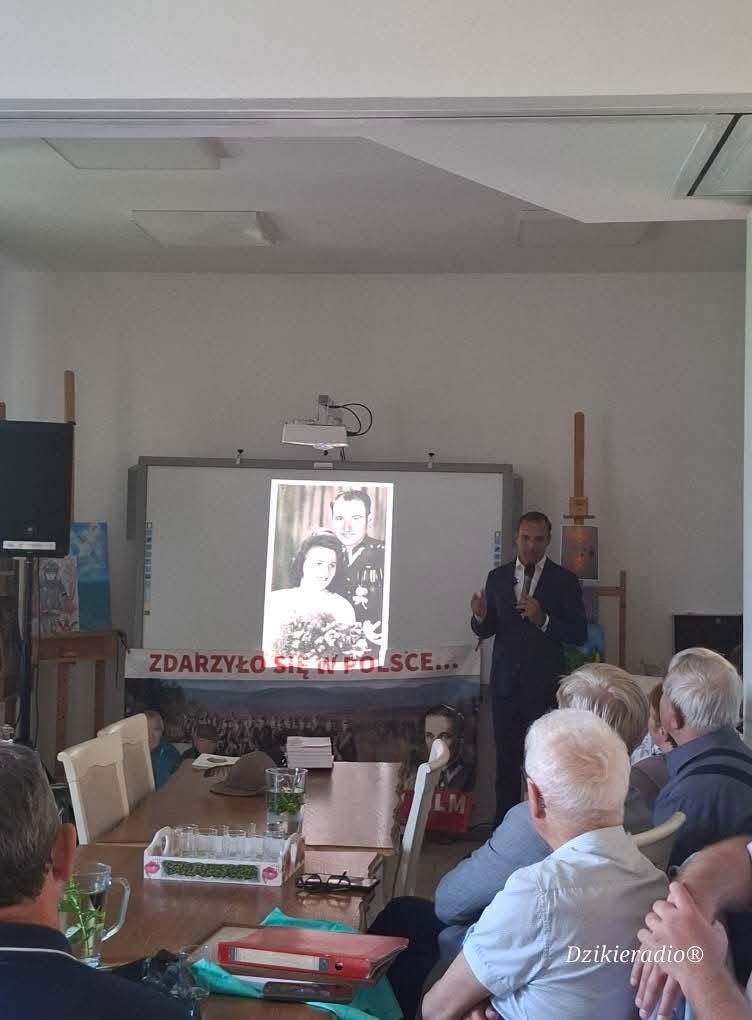 Prelekcja dr. Tomasza Greniucha podczas konferencji