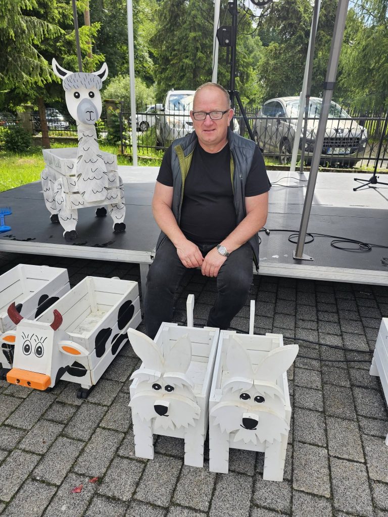 Kolorowe Donice Dobra podczas pikniku